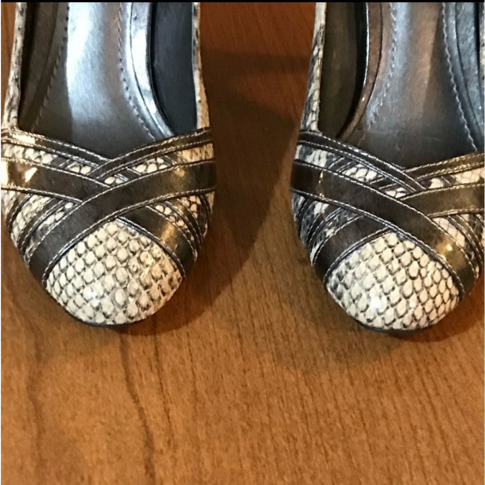 Great Condition Apt 9 Faux Snakeskin Heels Sz 6M - Picture 4 of 12